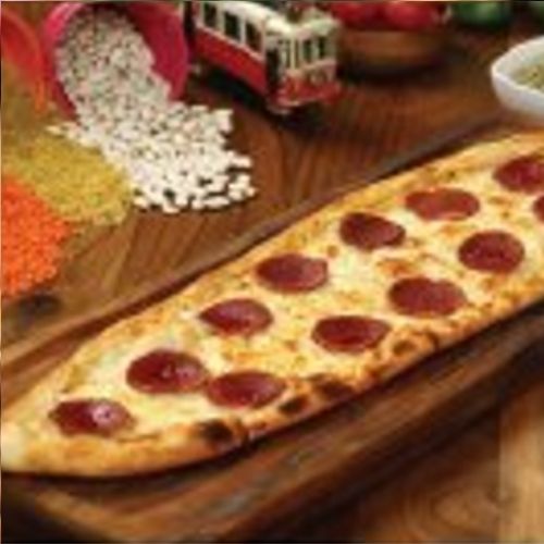 Sucuklu Pide