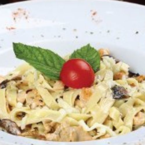 Fettuccine Alfredo
